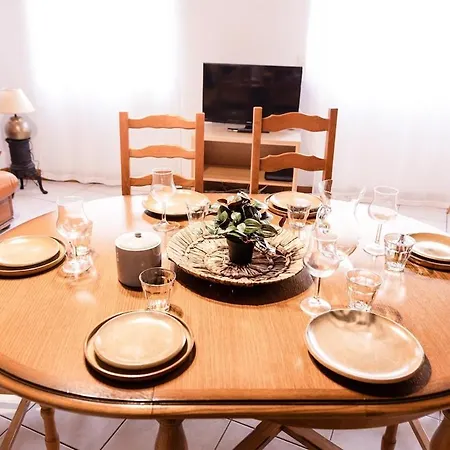 Les Girodets - Terrasse - Wifi Дом отдыха