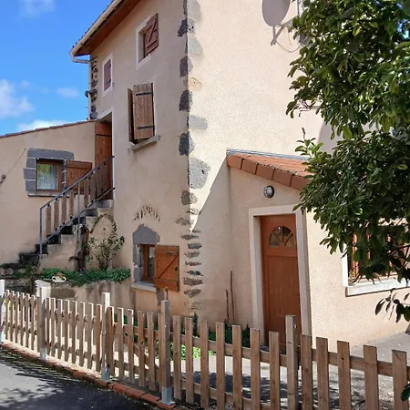 Holiday home Les Girodets - Terrasse - Wifi Villeneuve (Puy-de-Dome)