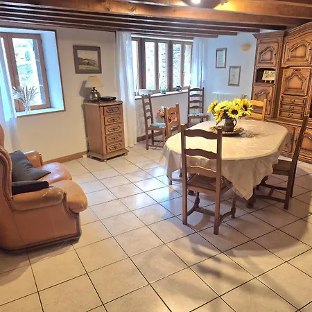 Holiday home Les Girodets - Auvergne 63 *