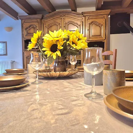 Les Girodets - Auvergne 63 Holiday home Villeneuve (Puy-de-Dome)